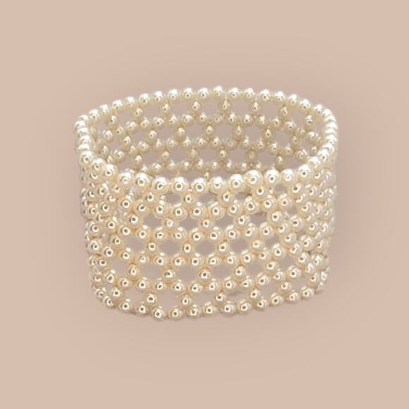 Vintage Faux Pearl Stretch Cuff Bracelet – Classic Lattice Design - Picture 2 of 10
